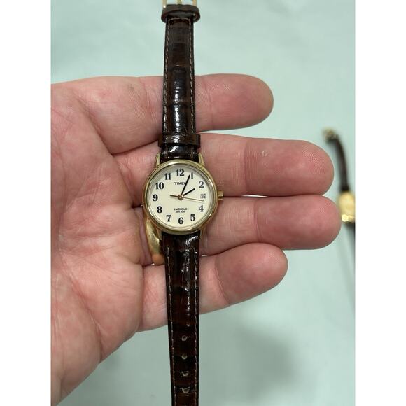 Vintage Ladies Timex Lot Of 5. All Run, In Excellent Condition. - Picture 13 of 14